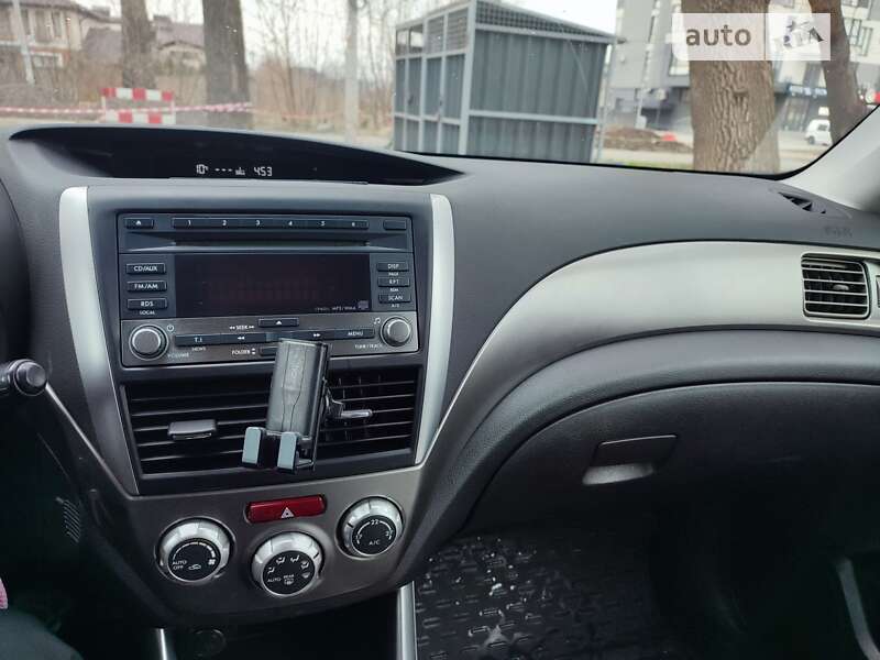Внедорожник / Кроссовер Subaru Forester 2010 в Ровно