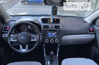 Позашляховик / Кросовер Subaru Forester 2016 в Сумах
