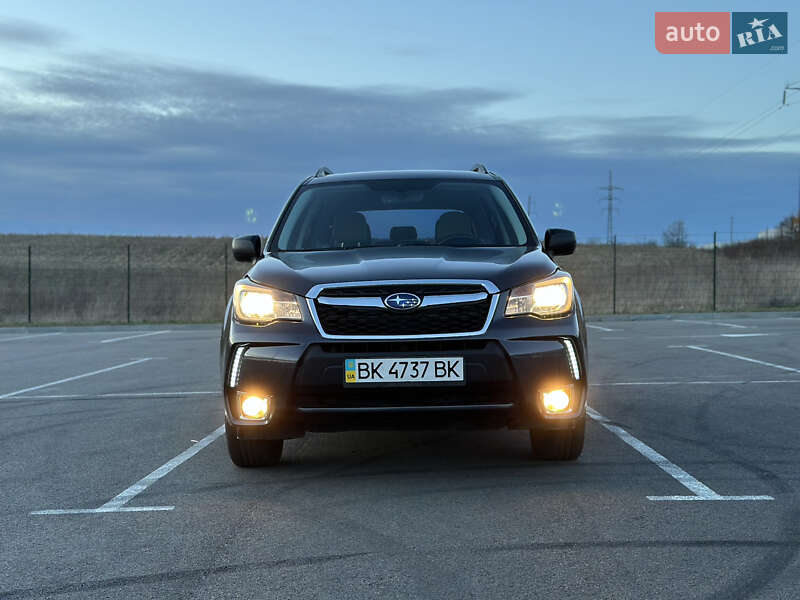 Позашляховик / Кросовер Subaru Forester 2017 в Рівному