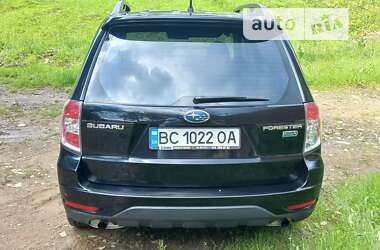 Внедорожник / Кроссовер Subaru Forester 2010 в Львове