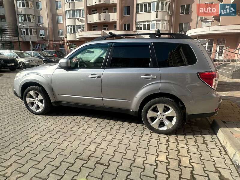 Внедорожник / Кроссовер Subaru Forester 2010 в Одессе