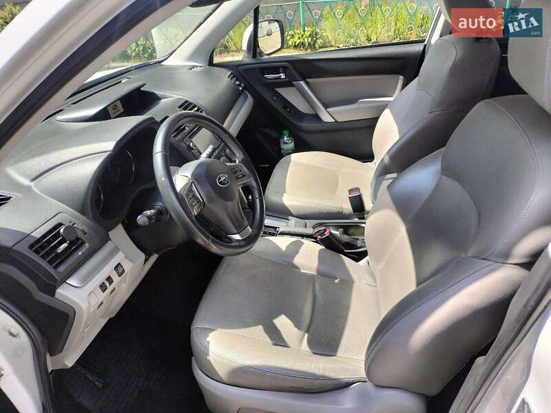 Внедорожник / Кроссовер Subaru Forester 2013 в Харькове