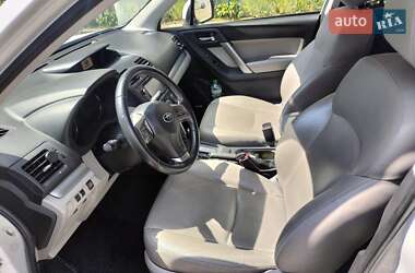 Внедорожник / Кроссовер Subaru Forester 2013 в 