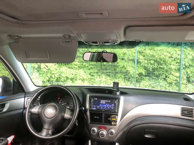 Позашляховик / Кросовер Subaru Forester 2010 в Києві