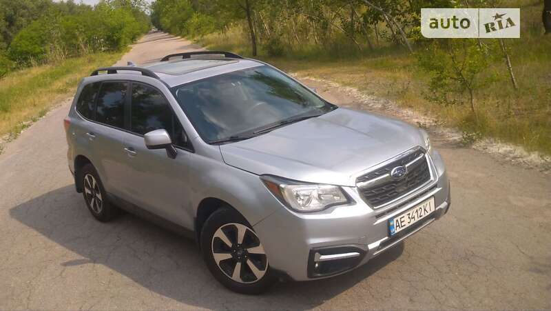 Позашляховик / Кросовер Subaru Forester 2016 в Дніпрі