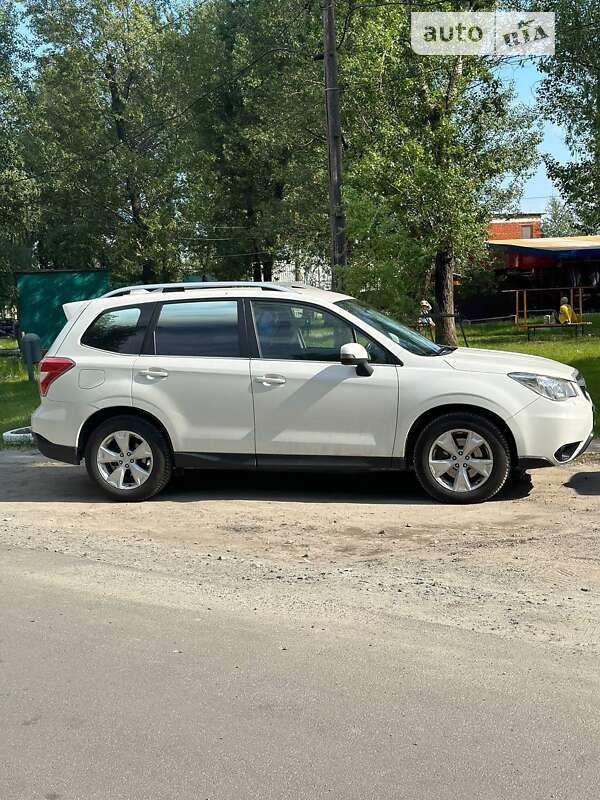 Позашляховик / Кросовер Subaru Forester 2015 в Дніпрі