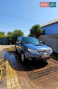 Внедорожник / Кроссовер Subaru Forester 2010 в 