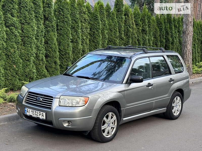 Позашляховик / Кросовер Subaru Forester 2006 в Києві