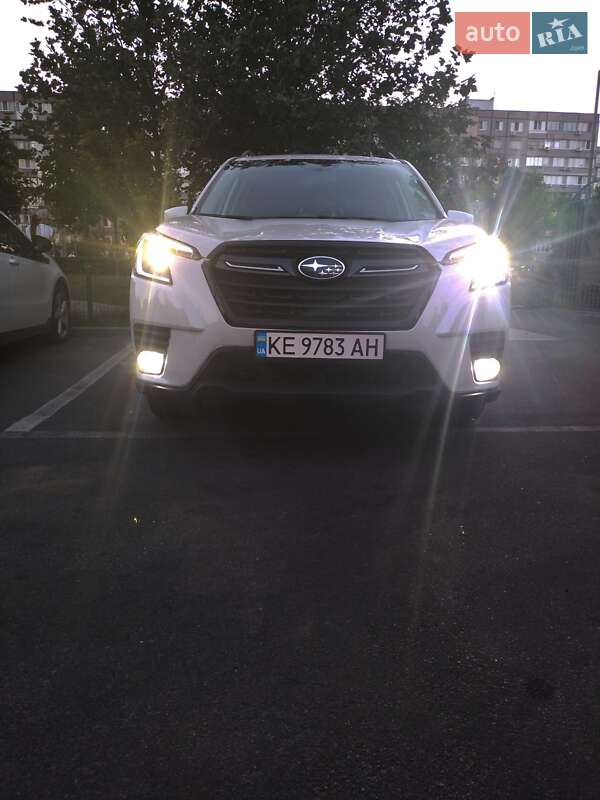 Внедорожник / Кроссовер Subaru Forester 2022 в Днепре