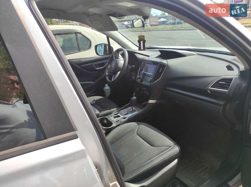 Внедорожник / Кроссовер Subaru Forester 2018 в Черкассах