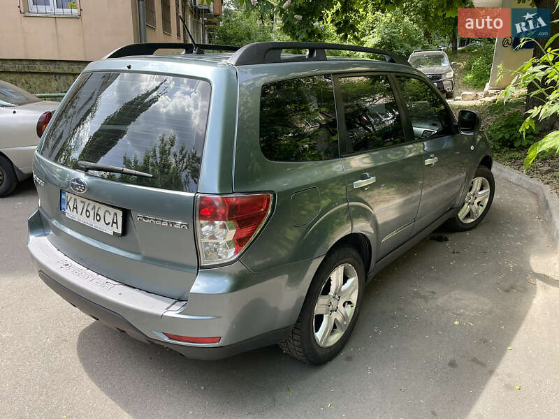 Внедорожник / Кроссовер Subaru Forester 2008 в Киеве