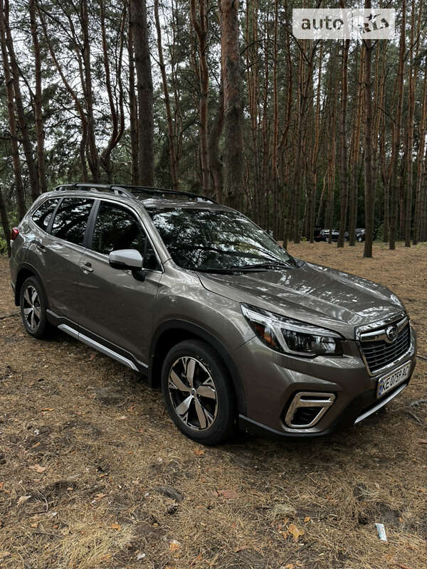 Позашляховик / Кросовер Subaru Forester 2021 в Дніпрі