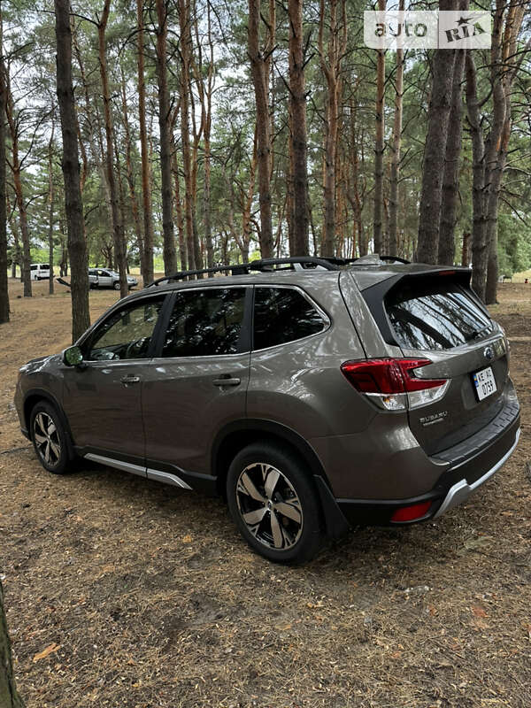 Позашляховик / Кросовер Subaru Forester 2021 в Дніпрі