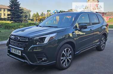 Внедорожник / Кроссовер Subaru Forester 2022 в Каменском