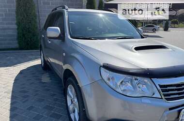 Внедорожник / Кроссовер Subaru Forester 2010 в 