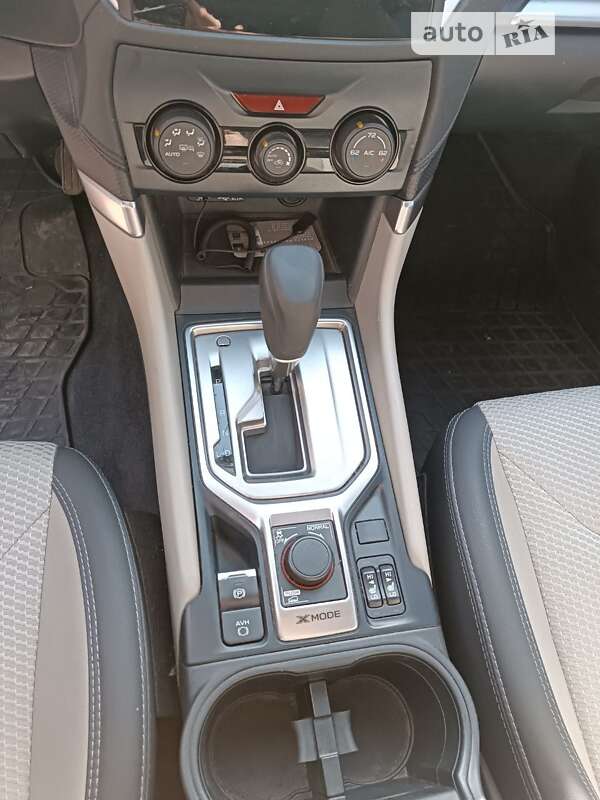 Позашляховик / Кросовер Subaru Forester 2018 в Дніпрі