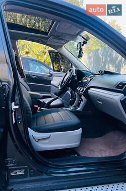 Внедорожник / Кроссовер Subaru Forester 2015 в 