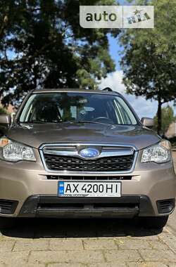 Позашляховик / Кросовер Subaru Forester 2015 в Києві