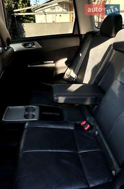 Внедорожник / Кроссовер Subaru Forester 2010 в 