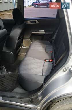 Внедорожник / Кроссовер Subaru Forester 2008 в 