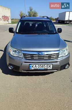 Внедорожник / Кроссовер Subaru Forester 2008 в 