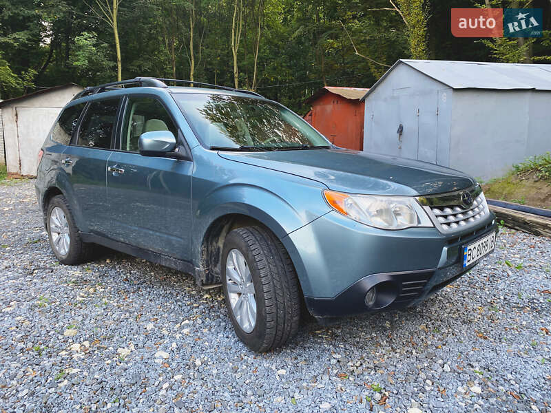 Внедорожник / Кроссовер Subaru Forester 2012 в Львове