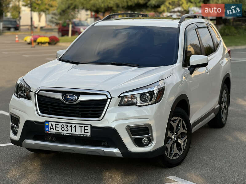 Позашляховик / Кросовер Subaru Forester 2019 в Києві