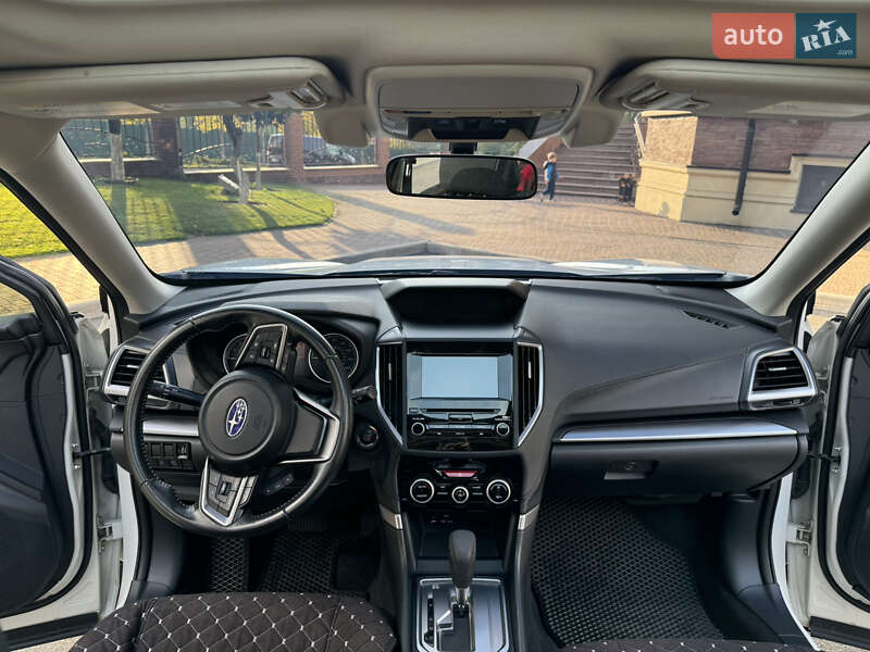 Позашляховик / Кросовер Subaru Forester 2019 в Києві