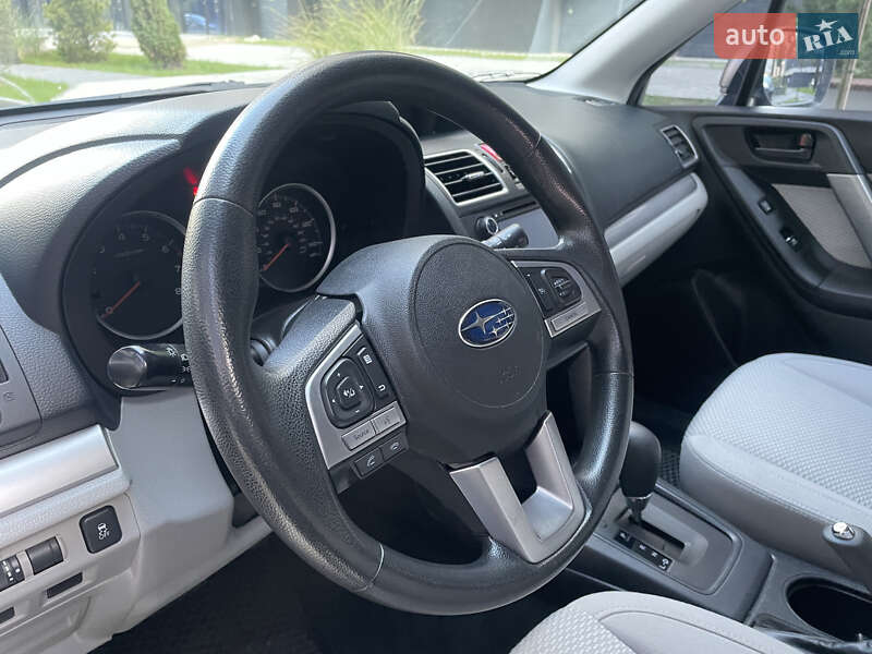 Внедорожник / Кроссовер Subaru Forester 2016 в Ивано-Франковске