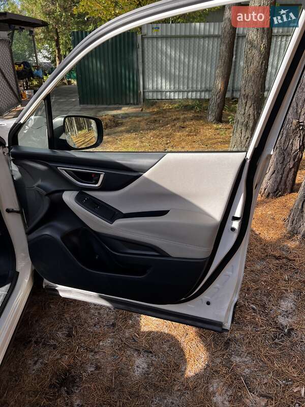 Внедорожник / Кроссовер Subaru Forester 2018 в Киеве