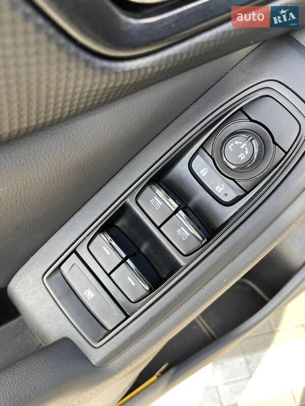 Внедорожник / Кроссовер Subaru Forester 2021 в Одессе