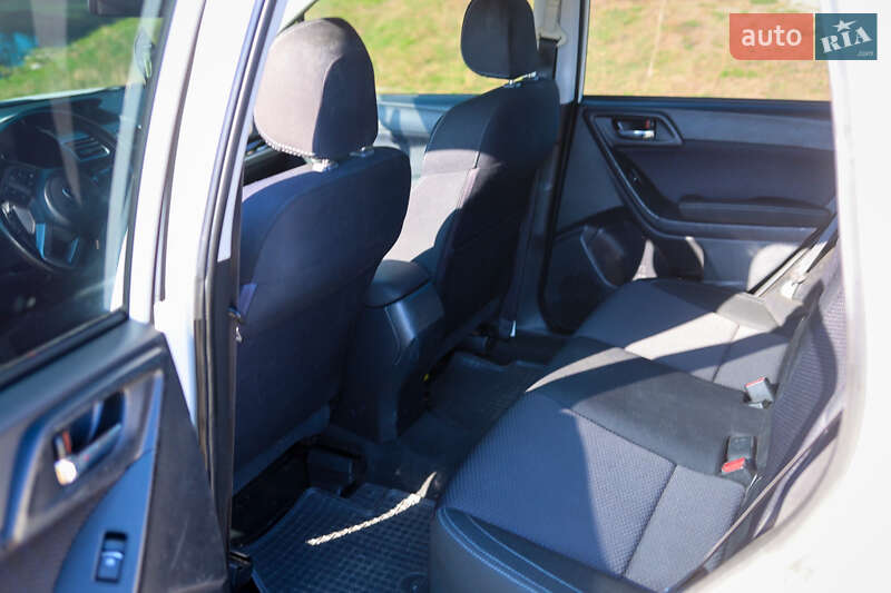 Позашляховик / Кросовер Subaru Forester 2016 в Звенигородці