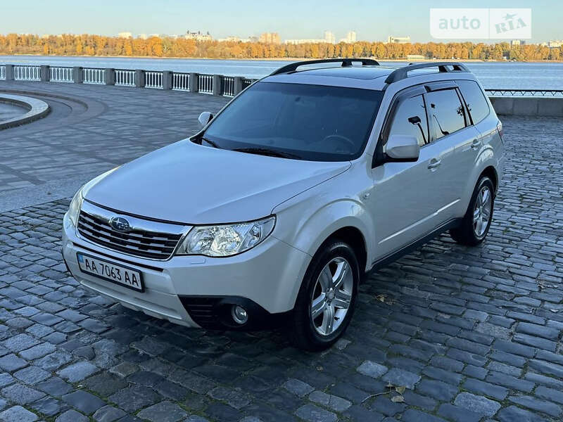 Внедорожник / Кроссовер Subaru Forester 2008 в Киеве