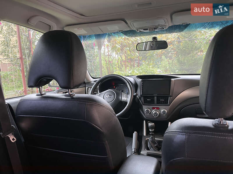 Внедорожник / Кроссовер Subaru Forester 2010 в Ужгороде