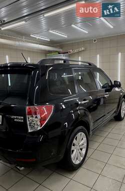 Позашляховик / Кросовер Subaru Forester 2010 в Харкові