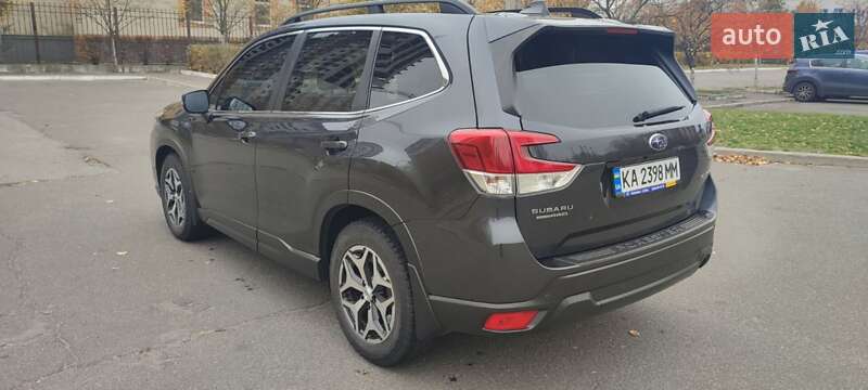 Внедорожник / Кроссовер Subaru Forester 2019 в Киеве