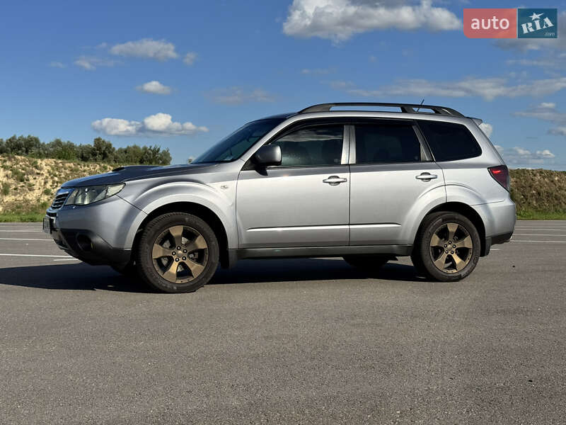 Позашляховик / Кросовер Subaru Forester 2008 в Чернігові