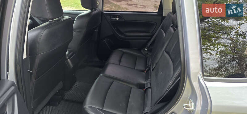 Внедорожник / Кроссовер Subaru Forester 2015 в Прилуках