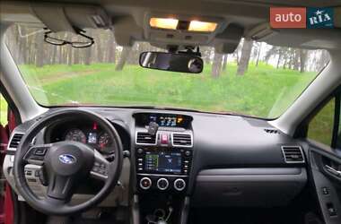Внедорожник / Кроссовер Subaru Forester 2015 в 