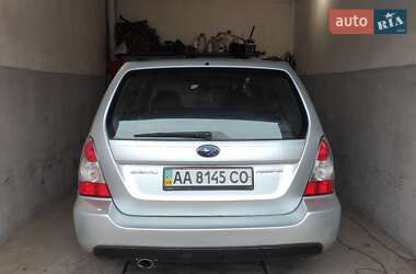 Внедорожник / Кроссовер Subaru Forester 2006 в Киеве