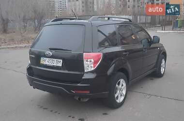 Позашляховик / Кросовер Subaru Forester 2008 в Києві