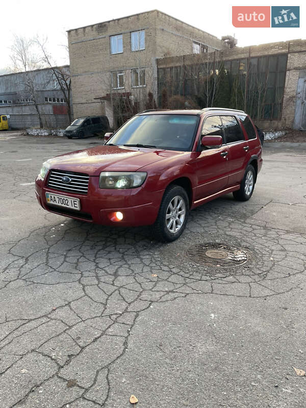 Позашляховик / Кросовер Subaru Forester 2006 в Києві