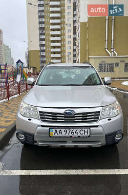 Позашляховик / Кросовер Subaru Forester 2010 в Києві