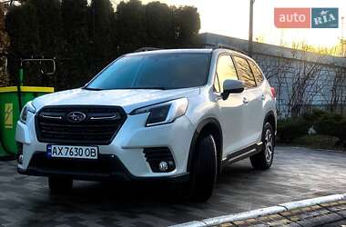 Позашляховик / Кросовер Subaru Forester 2022 в Києві