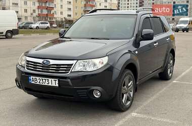 Позашляховик / Кросовер Subaru Forester 2010 в Запоріжжі