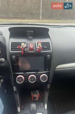 Внедорожник / Кроссовер Subaru Forester 2015 в 