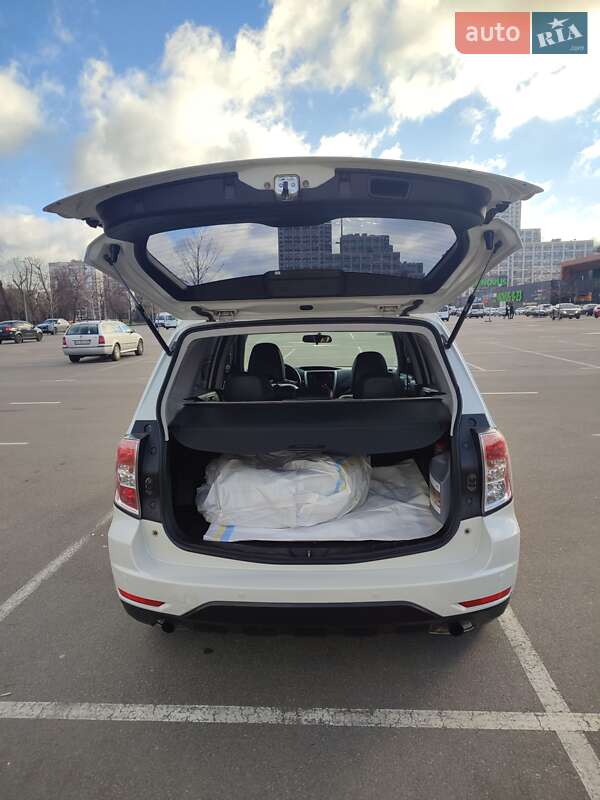 Внедорожник / Кроссовер Subaru Forester 2011 в Киеве