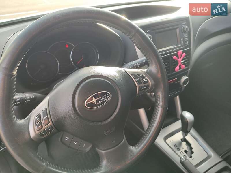 Внедорожник / Кроссовер Subaru Forester 2011 в Киеве