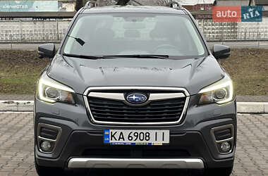 Внедорожник / Кроссовер Subaru Forester 2019 в Киеве