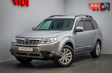 Позашляховик / Кросовер Subaru Forester 2011 в Києві